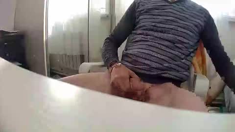 Snapshot of pajero1271 chatting on 10-13-25, 04:01 pajero1271 online show from 10-13-25, 04:01