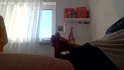 Snapshot of pajero1271 chatting on 10-27-25, 04:16 pajero1271 online show from 10-27-25, 04:16