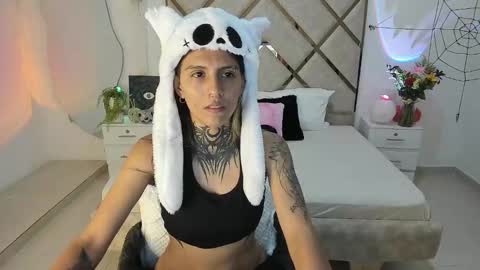 Snapshot of palechor69 chatting on 10-18-25, 04:59 palechor online show from 10-18-25, 04:59