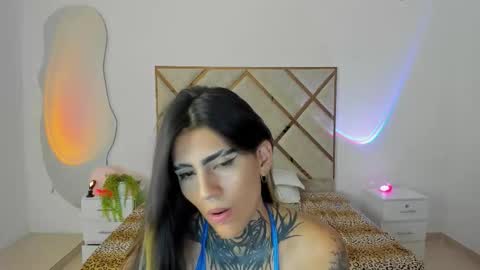 Snapshot of palechor69 chatting on 11-28-25, 05:21 palechor online show from 11-28-25, 05:21