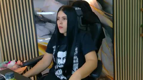 Pam online show from 09-11-25, 04:51