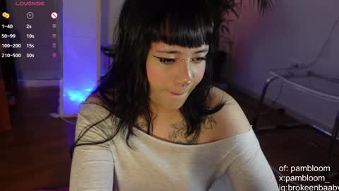     online show from 09-25-25, 06:33