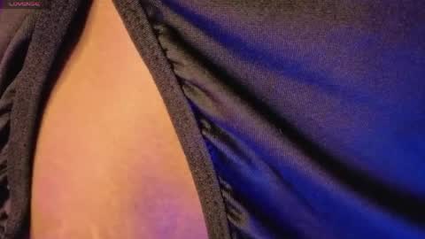 Snapshot of pameela_brown1 chatting on 04-16-26, 06:52 Pamela online show from 04-16-26, 06:52