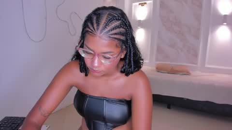 pamela online show from 10-20-25, 07:03