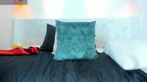 Snapshot of pamela_ambrosia1 chatting on 05-16-26, 11:42 pamela_ambrosia1 online show from 05-16-26, 11:42