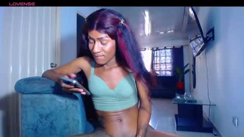 Snapshot of pamela_black_bigcock chatting on 01-28-25, 08:58 pamela_black_bigcock online show from 01-28-25, 08:58