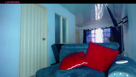 Snapshot of pamela_black_bigcock chatting on 03-08-25, 03:45 pamela_black_bigcock online show from 03-08-25, 03:45