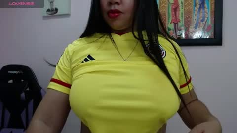 Snapshot of pamela_claus chatting on 06-23-26, 06:28 Pamela Claus online show from 06-23-26, 06:28