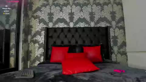 Snapshot of pamela_di_angelo chatting on 06-27-26, 01:10 Pamela online show from 06-27-26, 01:10