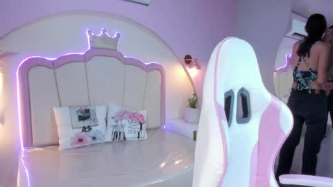 Princess Pamela  online show from 04-05-26, 08:39