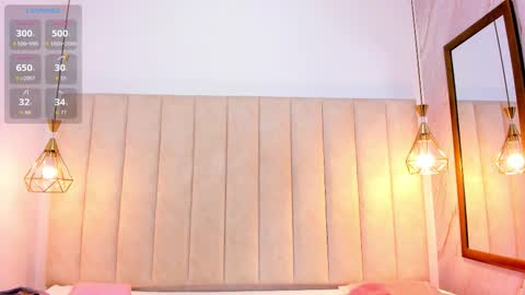 Snapshot of pamelaaddams_ chatting on 12-23-25, 03:59 Pamela online show from 12-23-25, 03:59