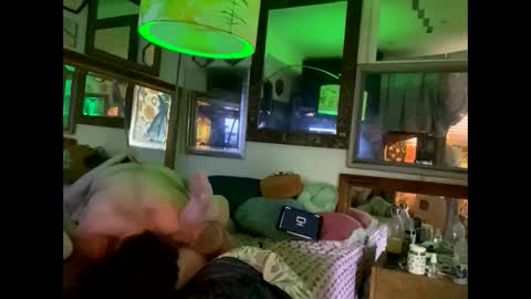 Snapshot of pamelacameltoe chatting on 09-29-25, 05:40 pamelacameltoe online show from 09-29-25, 05:40