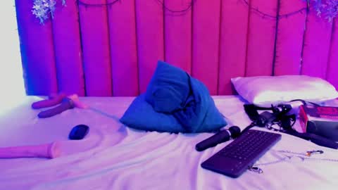 Pamela Ponce online show from 04-18-26, 07:58