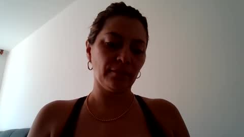 Snapshot of pamelaquenn_2 chatting on 09-22-25, 02:41 PAMELA QUEEN online show from 09-22-25, 02:41