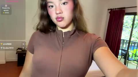 Snapshot of pameliakinsinger chatting on 06-06-26, 05:34 Kamila online show from 06-06-26, 05:34