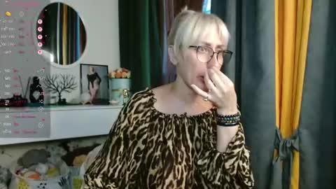 Snapshot of pamellamurphy chatting on 07-11-26, 11:39 pamellamurphy online show from 07-11-26, 11:39