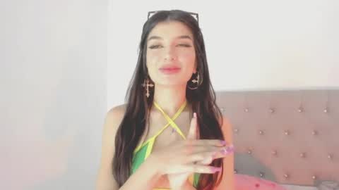 Snapshot of pamibambi chatting on 08-10-26, 12:04 pamibambi online show from 08-10-26, 12:04