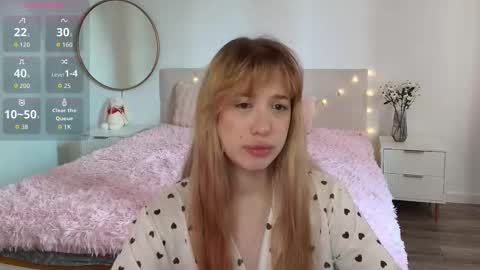 Lina online show from 03-06-26, 03:25