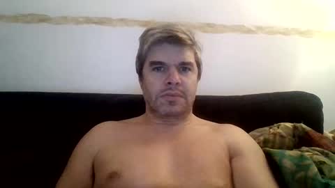 Snapshot of panchomadrid chatting on 05-31-26, 11:17 Pancho Madrid online show from 05-31-26, 11:17