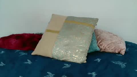 Snapshot of pandora_gu1 chatting on 11-30-25, 06:34 pandora_gu1 online show from 11-30-25, 06:34