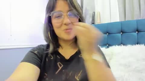 Snapshot of pandoracherry chatting on 02-12-25, 03:18 Pandora online show from 02-12-25, 03:18