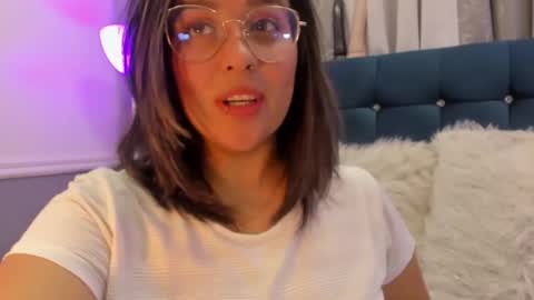 Snapshot of pandoracherry chatting on 03-10-25, 03:01 Pandora online show from 03-10-25, 03:01