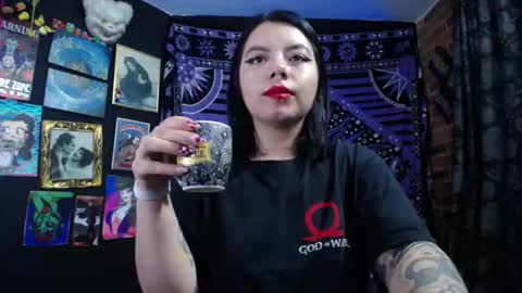       online show from 11-06-25, 12:22