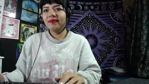       online show from 06-19-26, 03:55