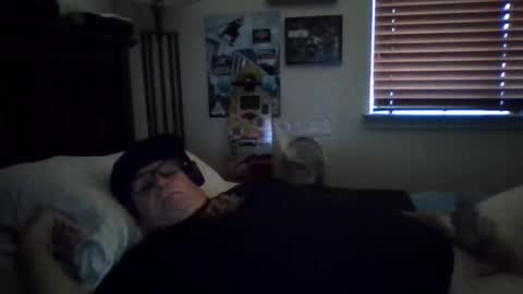 panos online show from 10-22-25, 07:46