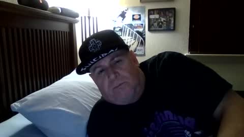 panos online show from 04-01-26, 10:27