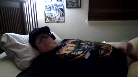 panos online show from 05-19-26, 06:42