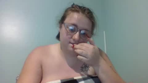 Snapshot of panpoly627 chatting on 02-05-26, 03:33 panpoly627 online show from 02-05-26, 03:33