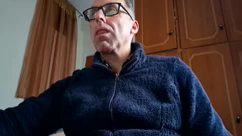 pansak1973 online show from 02-14-25, 12:25