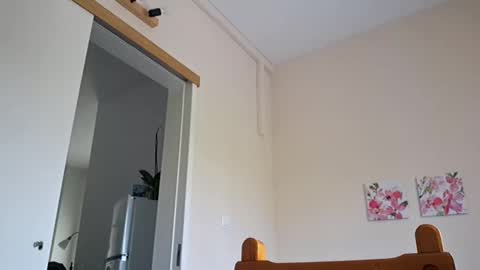 pansak1973 online show from 02-18-25, 08:16