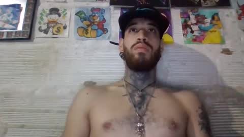 Snapshot of panthers_room chatting on 10-28-25, 10:19 panthers_room online show from 10-28-25, 10:19