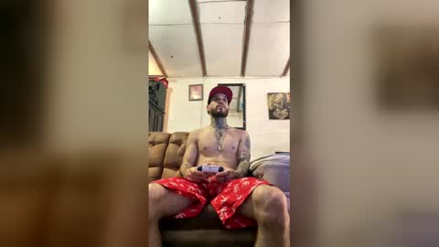 Snapshot of panthers_room chatting on 05-05-26, 06:16 panthers_room online show from 05-05-26, 06:16