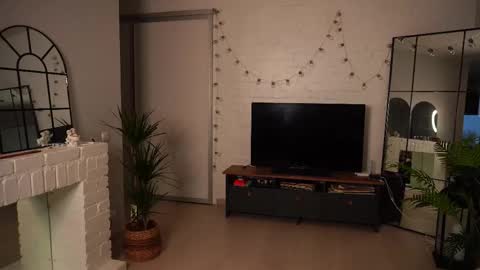 Snapshot of pantykrist chatting on 11-18-25, 01:26 Kristina Kriss online show from 11-18-25, 01:26