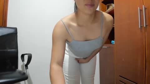 paoguerrax354 online show from 03-09-25, 12:42