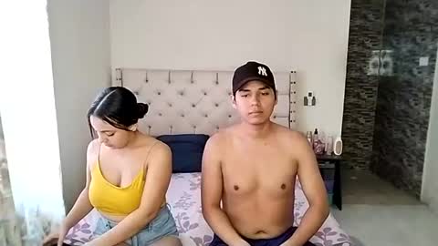 Snapshot of paola_835068 chatting on 06-21-26, 03:14 Paola 23 and Andres 25 online show from 06-21-26, 03:14