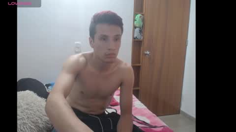 Snapshot of paola_alexander chatting on 01-28-25, 06:16 paola y alexander online show from 01-28-25, 06:16