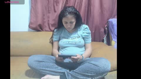 Snapshot of paola_alexander chatting on 02-26-25, 02:26 paola y alexander online show from 02-26-25, 02:26