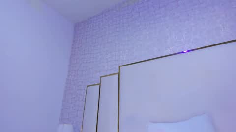 Paola  online show from 11-06-25, 11:33