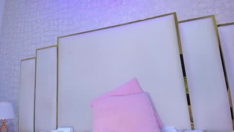 Paola  online show from 02-14-26, 08:44