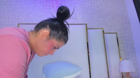 Paola  online show from 04-02-26, 09:29