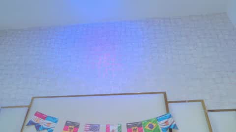 Snapshot of paolaa_rodriguez chatting on 06-21-26, 09:45 Paola online show from 06-21-26, 09:45