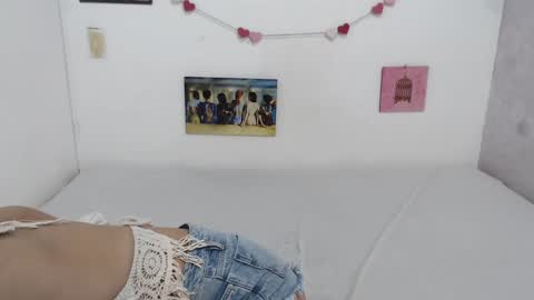 Paola online show from 01-28-25, 05:46