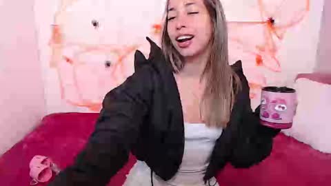 Paola online show from 10-15-25, 12:27