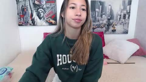 Paola online show from 11-14-25, 12:04