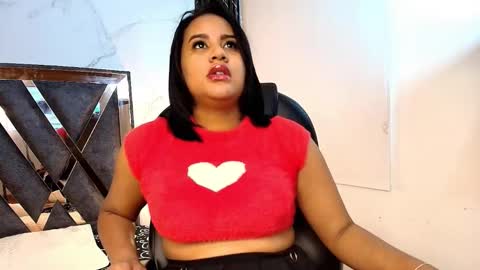 paolacastillo_ online show from 12-16-25, 11:37