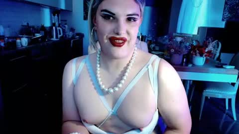 Sarina Williams online show from 06-23-26, 10:13